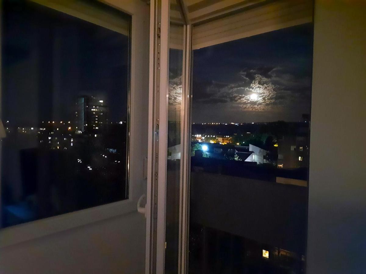 Blue Moon Apartment Novi Sad Ngoại thất bức ảnh